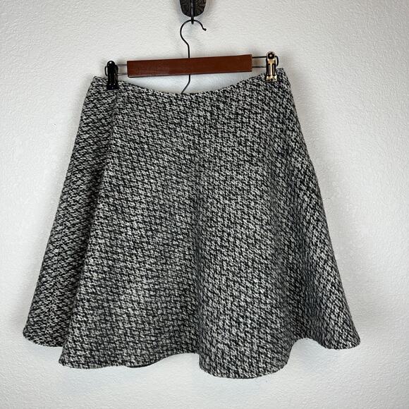 Prada Womens Flare A-Line Gray Wool Tweed Skirt Size US 6/ IT 42 Classic Preppy - Picture 1 of 8
